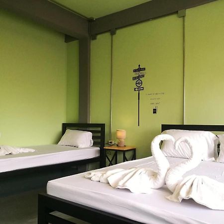 Samsen 8 Hostel กรุงเทพมหานคร ภายนอก รูปภาพ