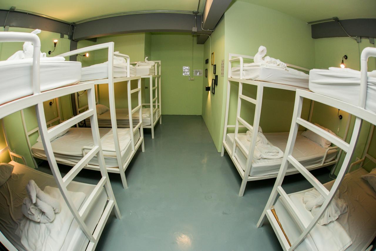 Samsen 8 Hostel กรุงเทพมหานคร ภายนอก รูปภาพ