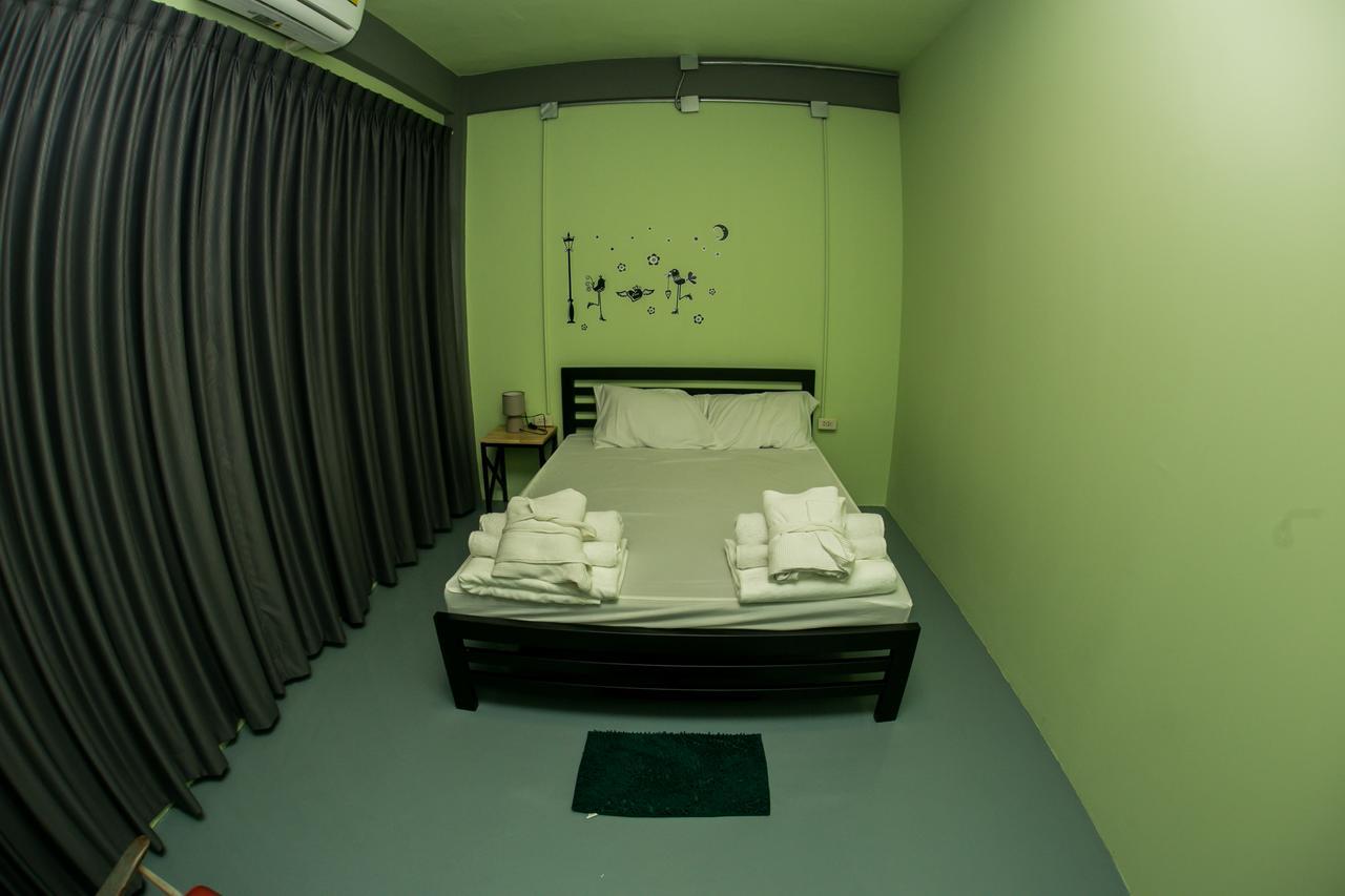 Samsen 8 Hostel กรุงเทพมหานคร ภายนอก รูปภาพ
