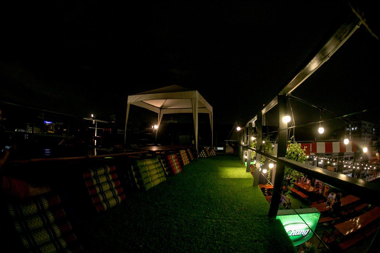 Samsen 8 Hostel กรุงเทพมหานคร ภายนอก รูปภาพ
